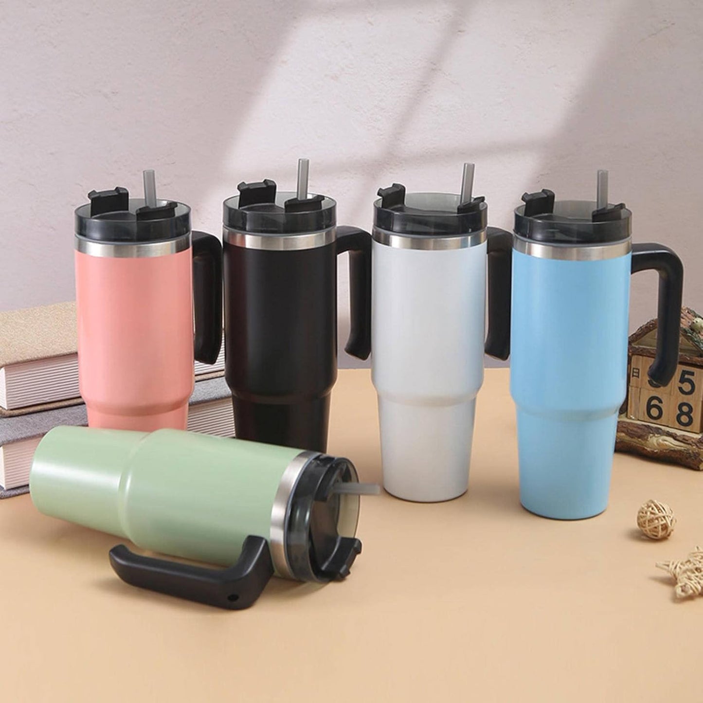 Stainless Steel Water Bottle with Straw Handle 900ml Big Capacity Leak Proof Water Bottle BPA-Free Bottle for Car