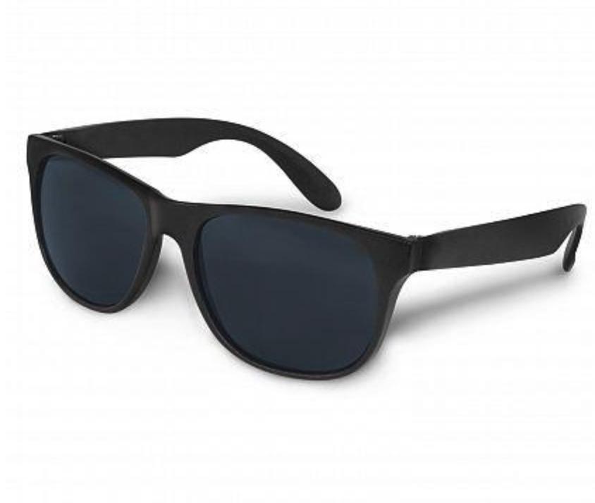Sunglasses Chic Black Shield: Polarized UV400 for Outdoor Edge